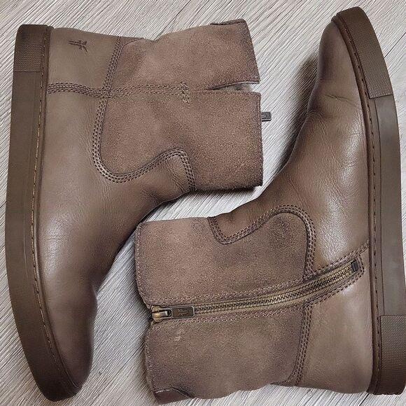 Frye Shoes - 💛 FRYE Taupe‎ Leather Winter Ankle Boots with Rubber Sole. Size 7,5
